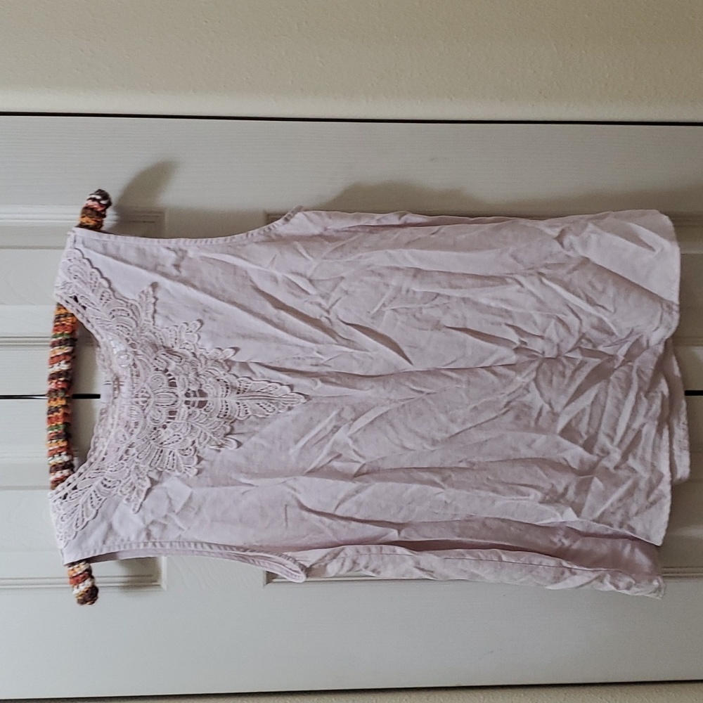 Sleeveless blouse